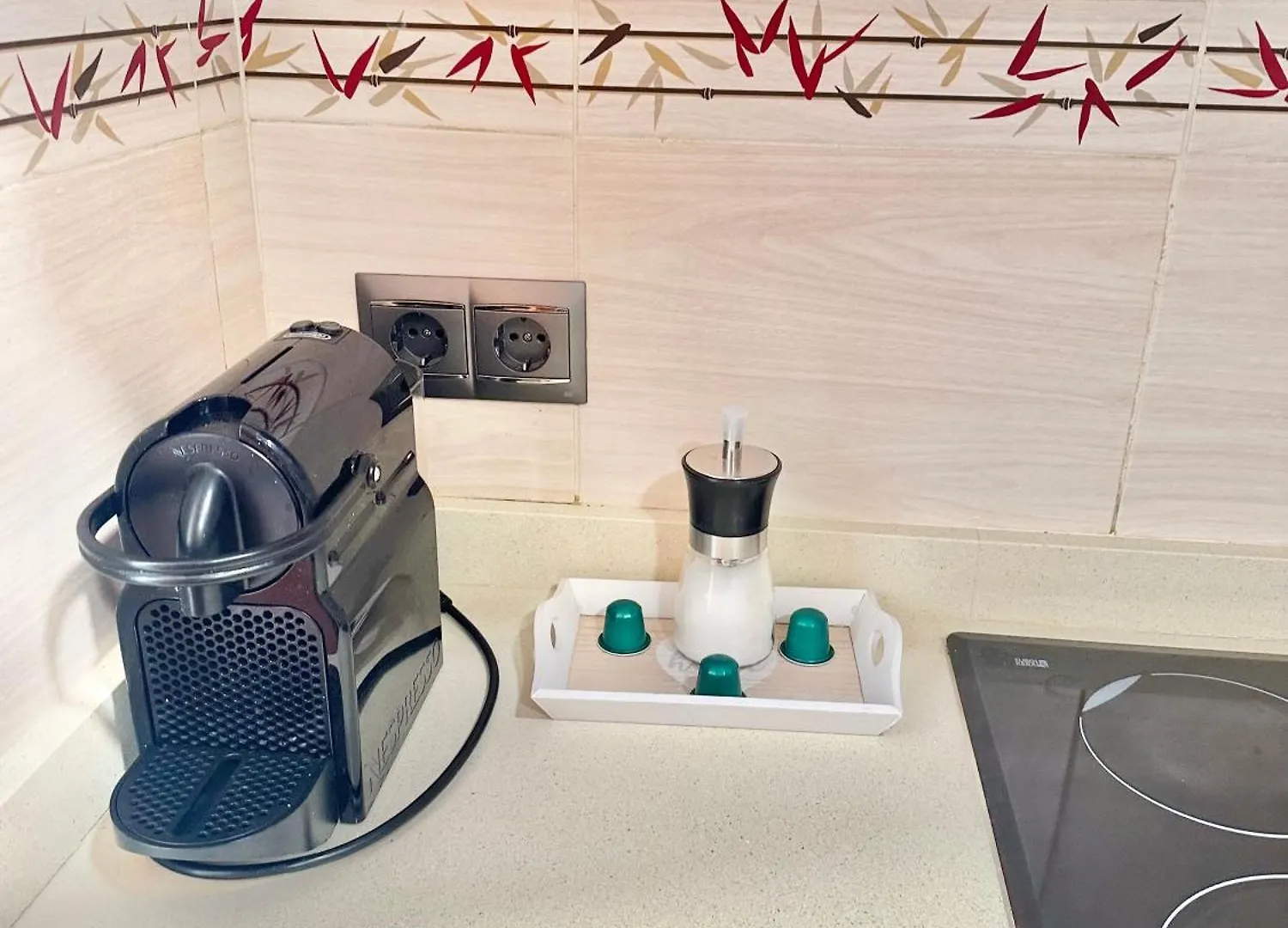 Apartamento 10 Minutos Centro Sevilla, Moderno Y Con Parking Gratis