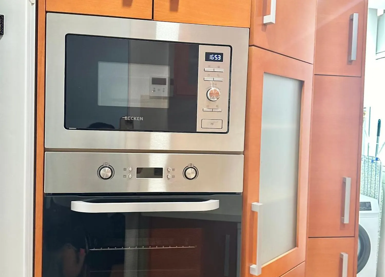 Apartamento 10 Minutos Centro Sevilla, Moderno Y Con Parking Gratis